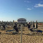 Pillon 3* ביביונה